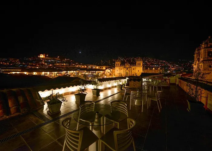 Plaza De Armas 3*