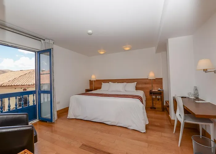 Hotel Plaza De Armas 3*